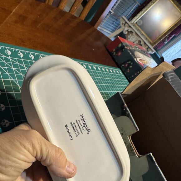 Pfaltzgraff Winterberry Covered Butter Dish Holiday Design Ceramic - Picture 4 of 5